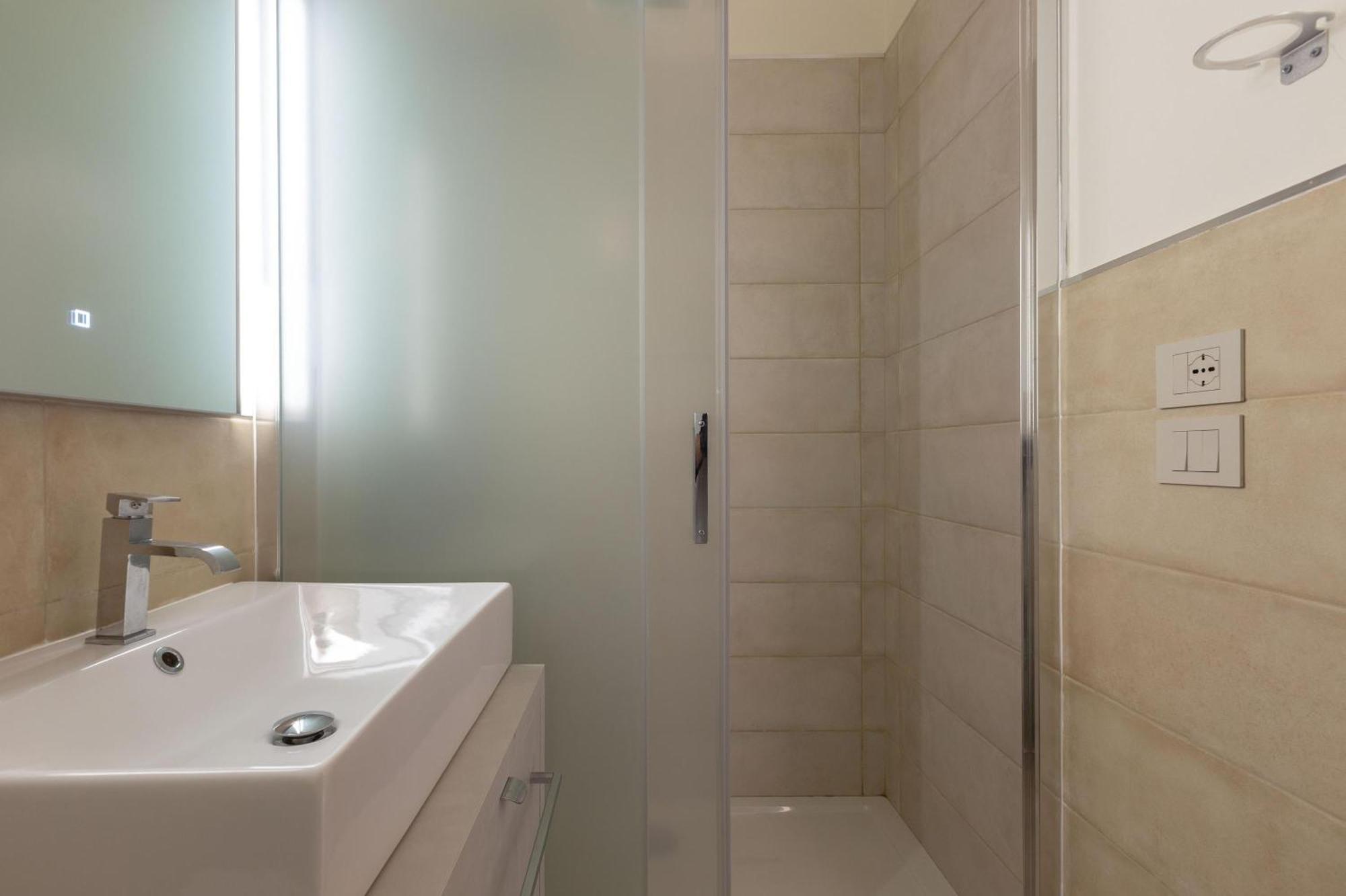 Liberty Barocco Hotel Lecce Bagian luar foto