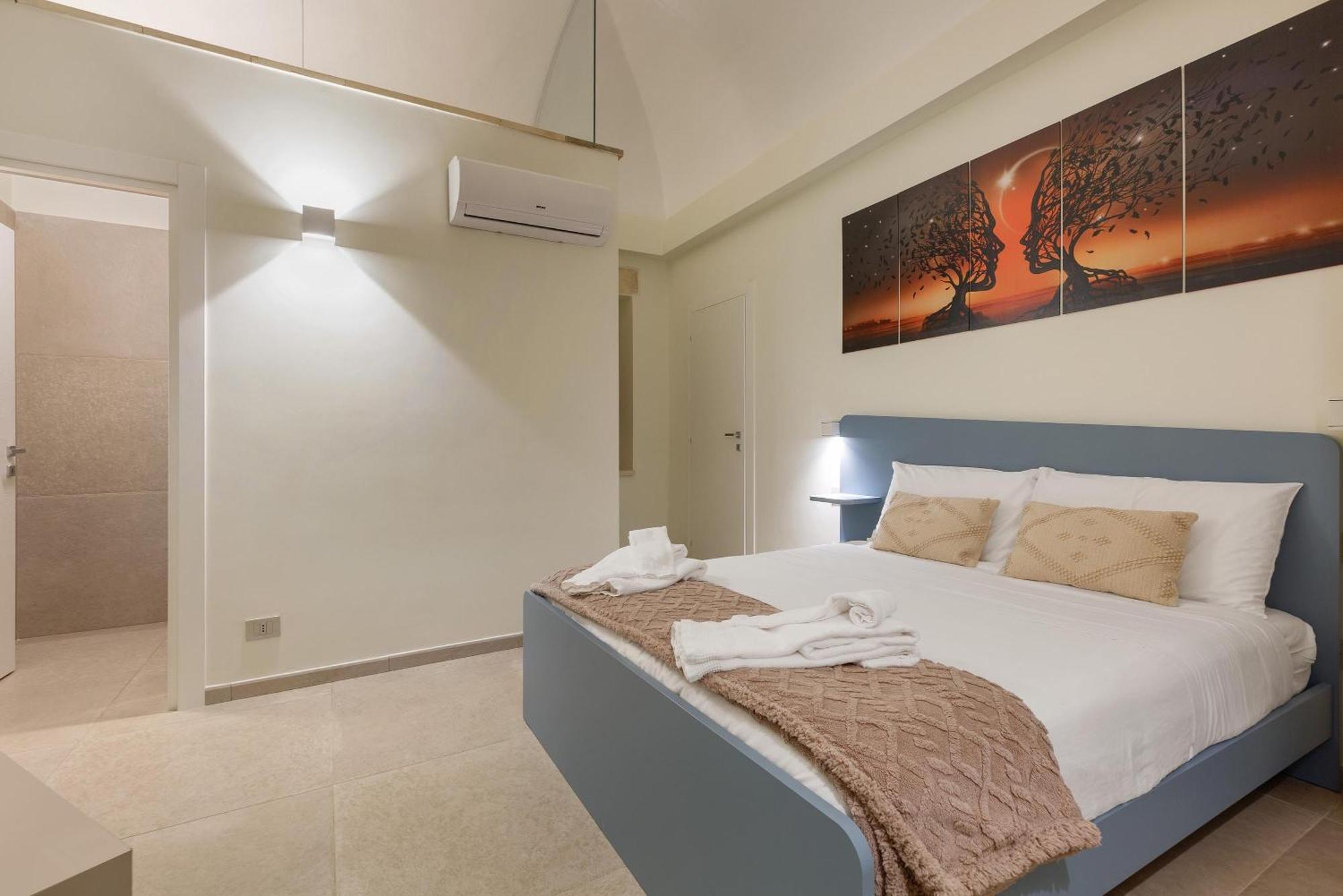 Liberty Barocco Hotel Lecce Bagian luar foto