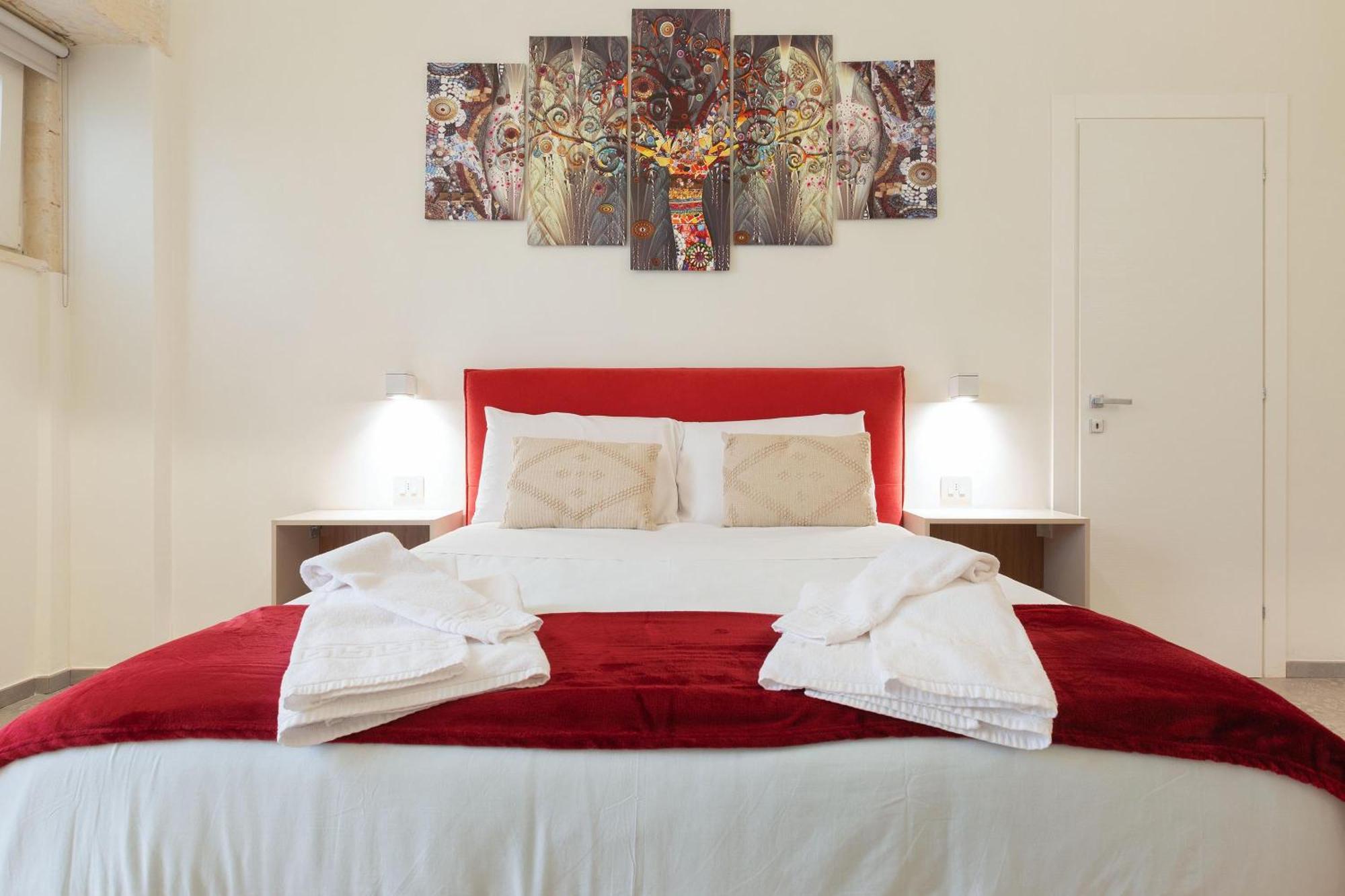 Liberty Barocco Hotel Lecce Bagian luar foto